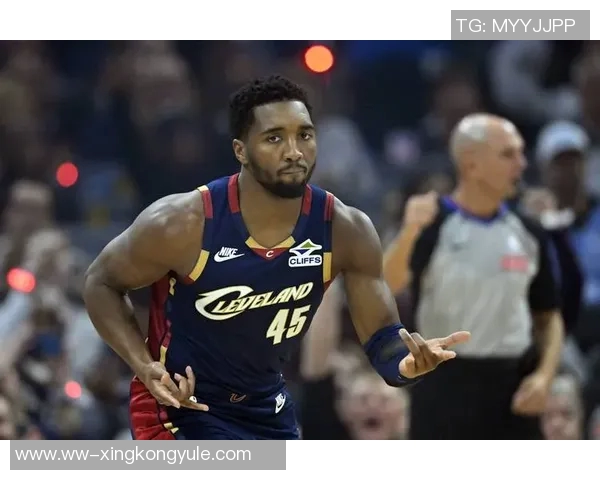 米切尔骑士生涯45场得分超越欧文并列队史第二詹姆斯18次稳居第一