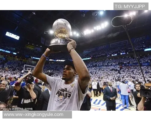 36岁穆勒加盟温哥华白浪表现惊艳12场贡献9球4助力队成功晋级总决赛 36岁穆勒加盟温哥华白浪表现惊艳12场贡献9球4助力队成功晋级总决赛